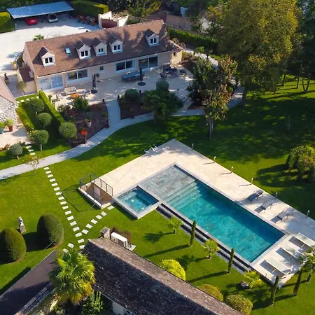 Holiday home Demeures Du Bord De Seine