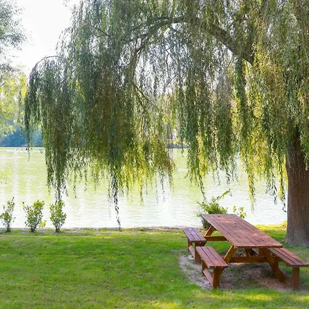 Demeures Du Bord De Seine Hébergement de vacances